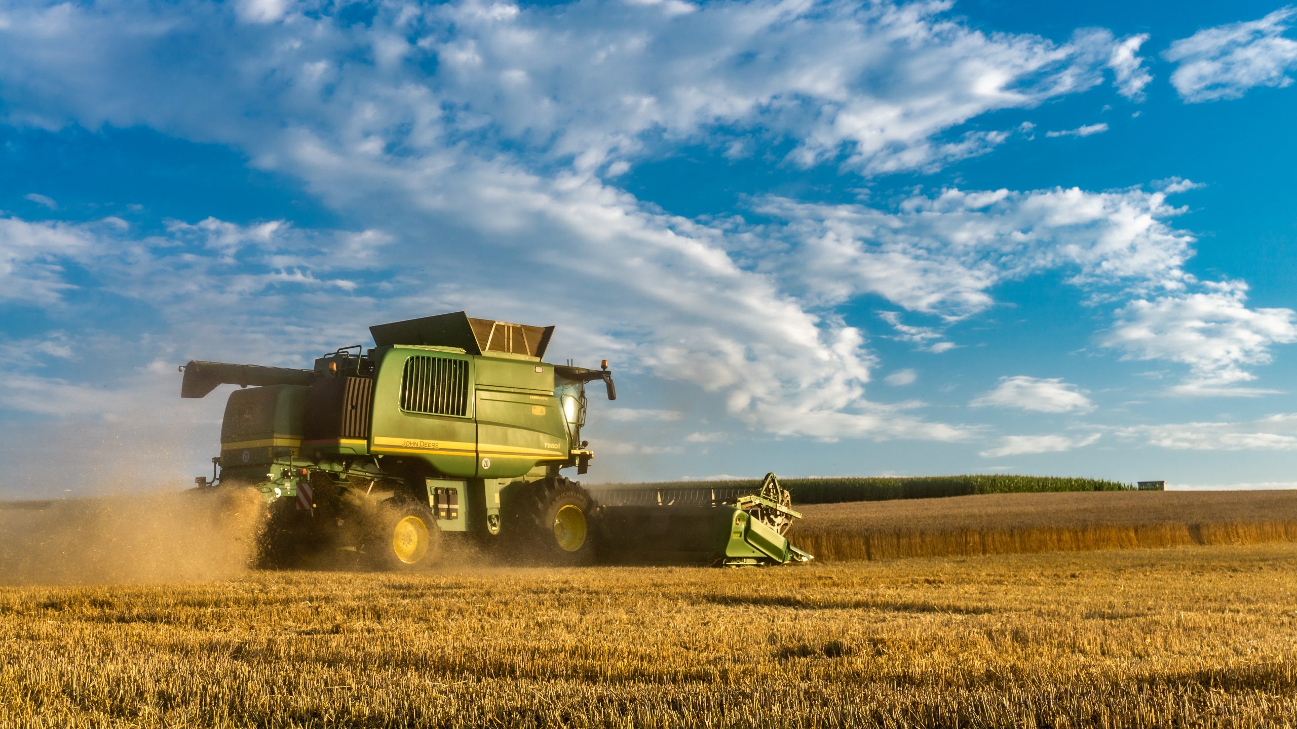 Reasons Why Plant and Machinery Owners Should Use GPS Tracking